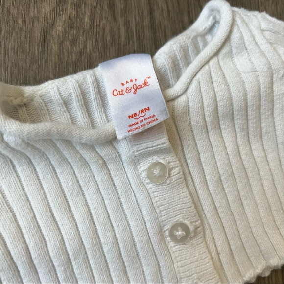 SOLD Newborn Outfit - Picture 3 of 4